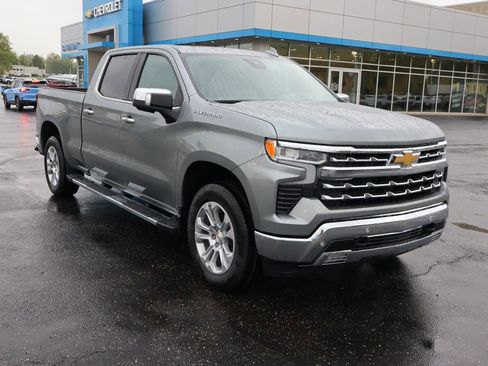 New 2026 Chevrolet Silverado 1500 LTZ w/ LTZ Premium Package AWD/4WD image 2