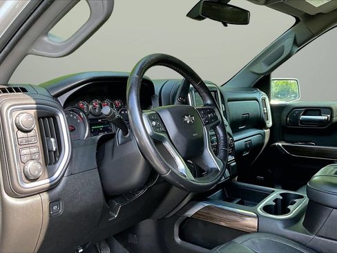 Used 2021 Chevrolet Silverado 1500 RST w/ Convenience Package II AWD/4WD image 18