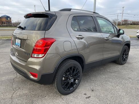 Used 2022 Chevrolet Trax LT w/ Sport Edition image 5