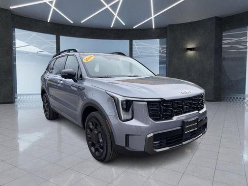 Certified 2025 Kia Sorento SX image 1