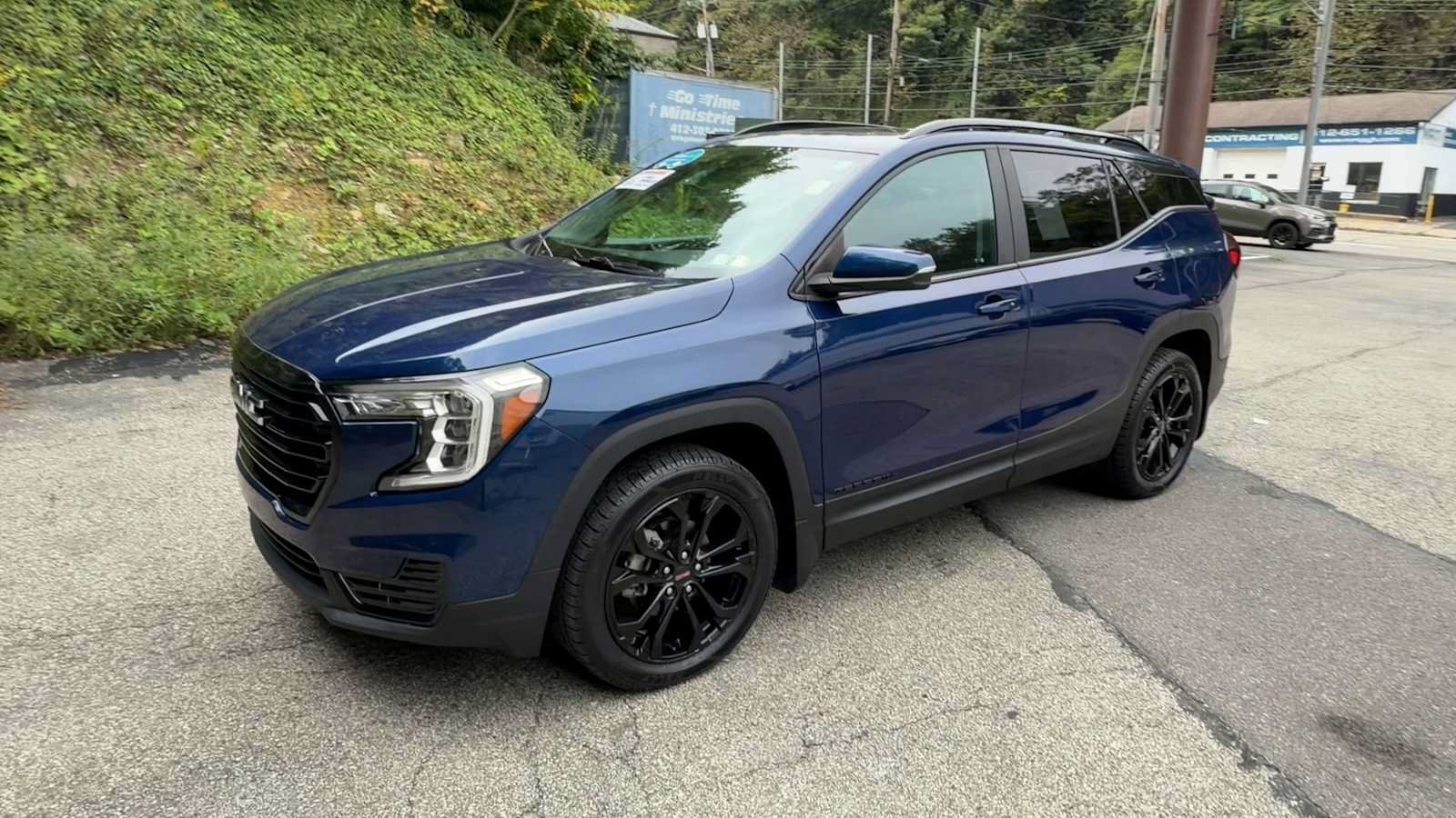 Certified 2022 GMC Terrain SLE w/ Driver Convenience Package AWD/4WD image 5