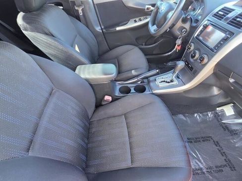 Used 2013 Toyota Corolla S image 29