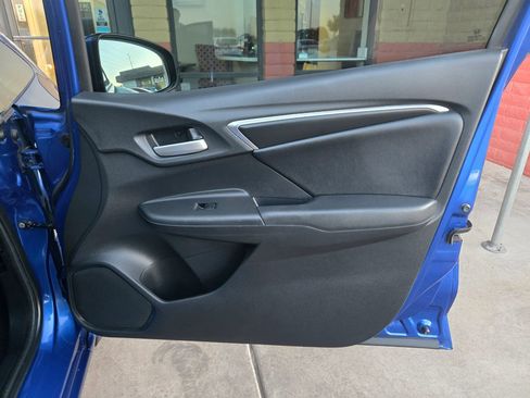 Used 2015 Honda Fit EX image 32