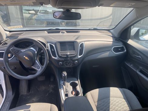 Used 2018 Chevrolet Equinox LT AWD/4WD image 6