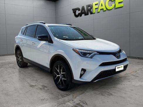 Used 2018 Toyota RAV4 SE w/ All Weather Liner Package AWD/4WD image 4