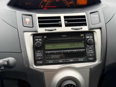 Used 2009 Toyota Yaris S FWD image 24