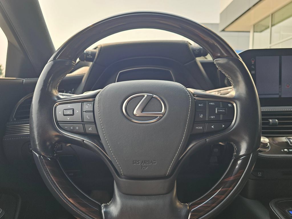 Used 2021 Lexus LS 500 AWD w/ Interior Upgrade Package image 26