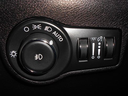 Used 2024 Jeep Compass Limited AWD/4WD image 13