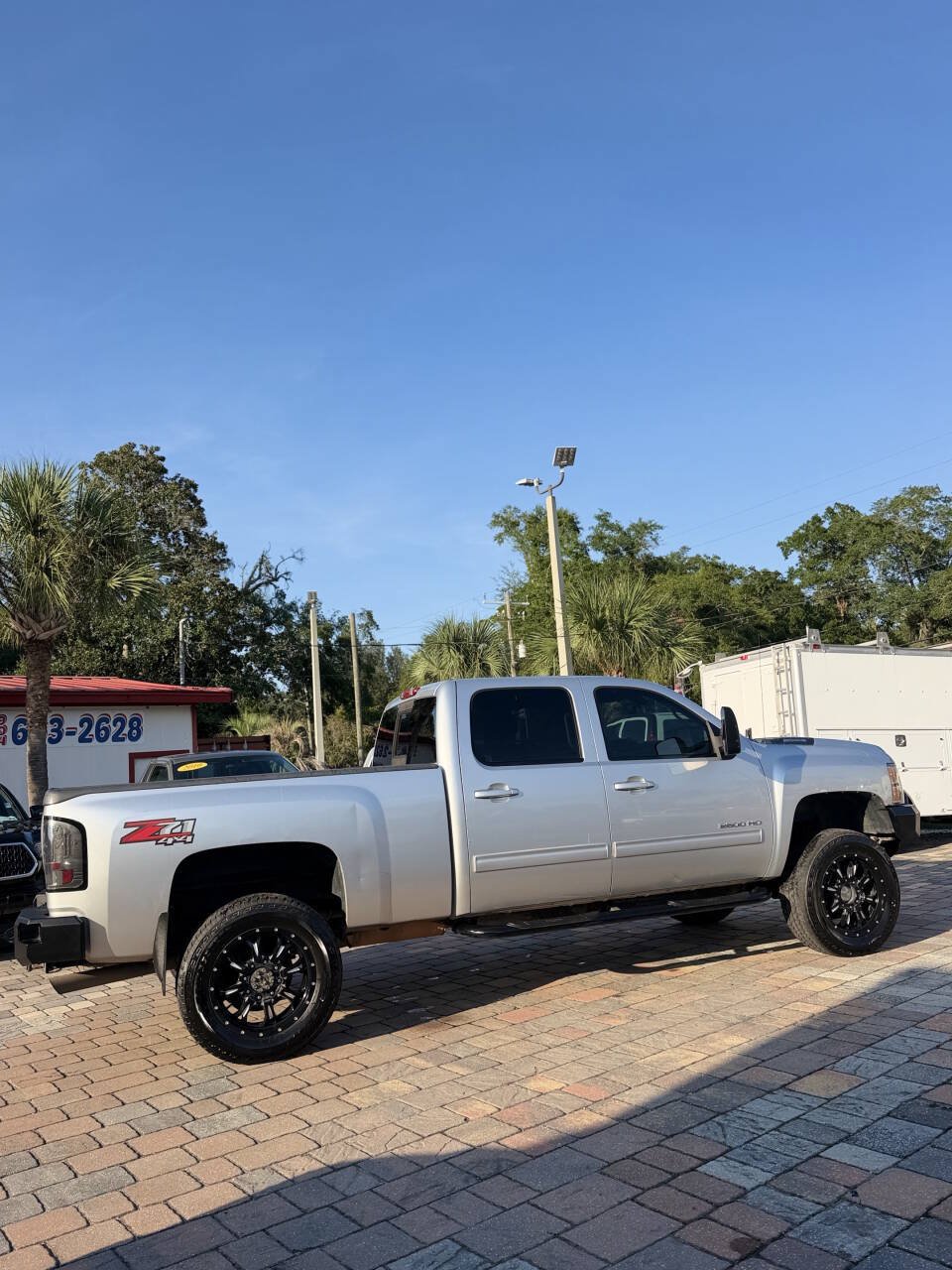 Used 2013 Chevrolet Silverado 2500 LT w/ Z71 Appearance Package AWD/4WD image 7