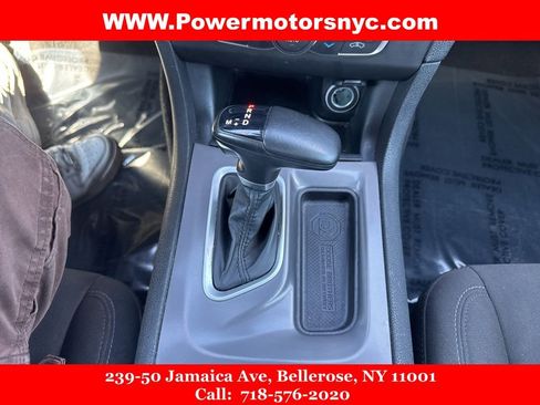Used 2023 Dodge Charger GT image 38