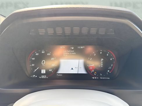 Used 2018 Volvo XC90 T6 Momentum w/ Momentum Plus Package AWD/4WD image 24