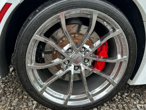 Used 2019 Chevrolet Corvette Grand Sport RWD image 16