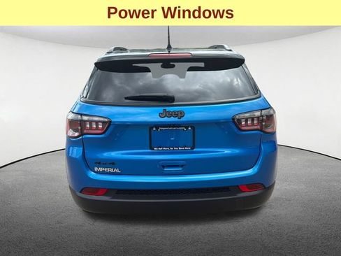 Used 2023 Jeep Compass Latitude w/ Convenience Group AWD/4WD image 11