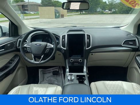 Certified 2024 Ford Edge Titanium w/ Equipment Group 301A AWD/4WD image 16