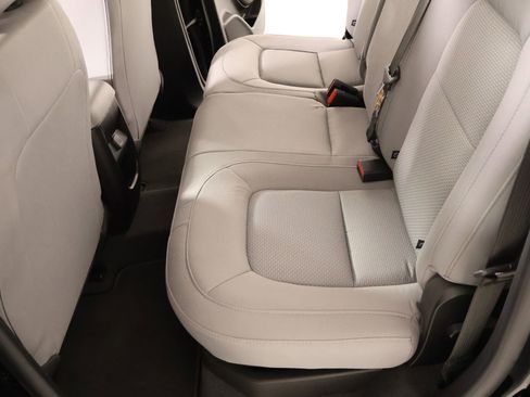 Used 2022 Chevrolet Colorado W/T w/ Custom Special Edition RWD image 11