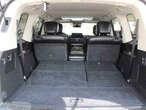 Used 2024 INFINITI QX80 Luxe image 12