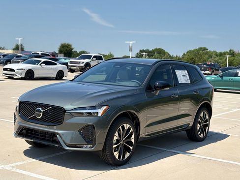 New 2026 Volvo XC60 B5 Plus w/ Protection Package Premier AWD/4WD image 2