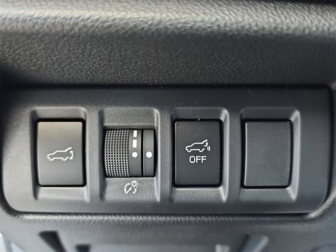 New 2025 Subaru Outback Limited image 25