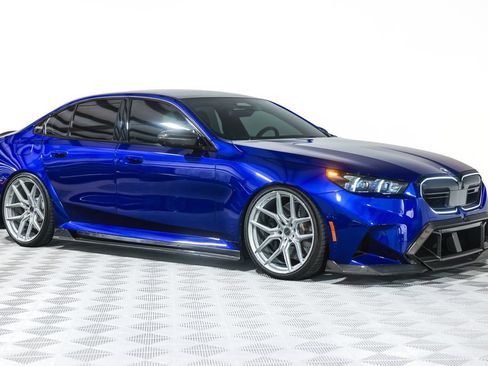 Used 2026 BMW M5 w/ Executive Package AWD/4WD image 4