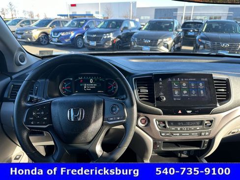 Used 2021 Honda Pilot EX image 18
