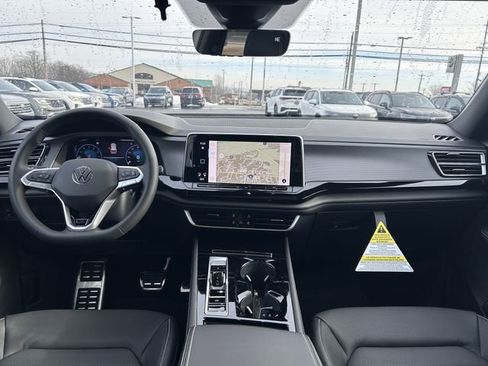 New 2026 Volkswagen Atlas Cross Sport SEL R-Line AWD/4WD image 10
