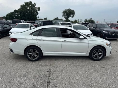 Used 2023 Volkswagen Jetta SE FWD image 7