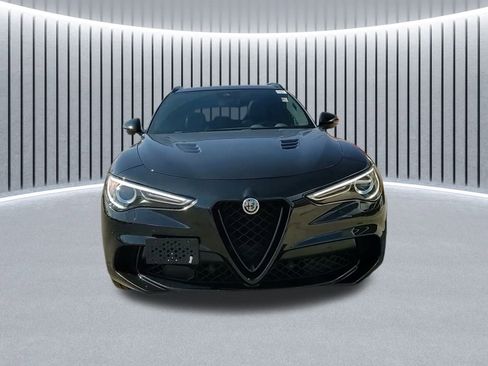 Used 2023 Alfa Romeo Stelvio Quadrifoglio image 21