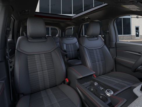 New 2026 Ford Explorer ST-Line w/ ST-Line Street Pack image 10