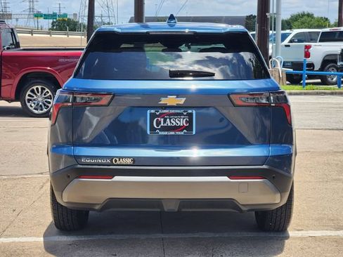 Used 2026 Chevrolet Equinox LT FWD image 6