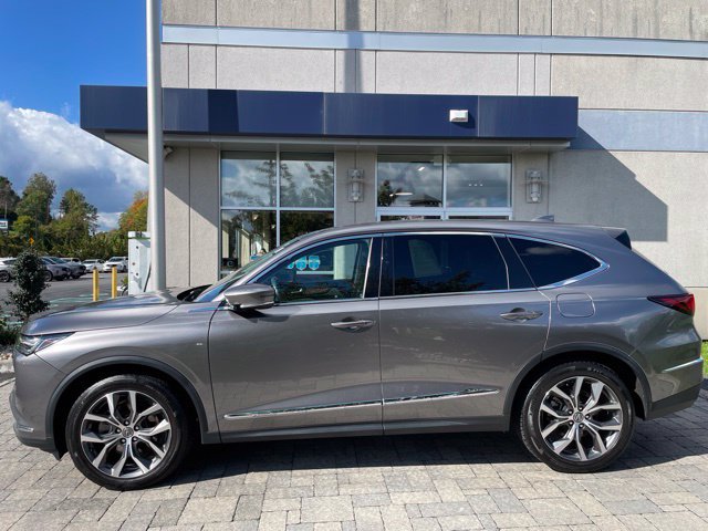 Used 2022 Acura MDX w/ Technology Package AWD/4WD image 3
