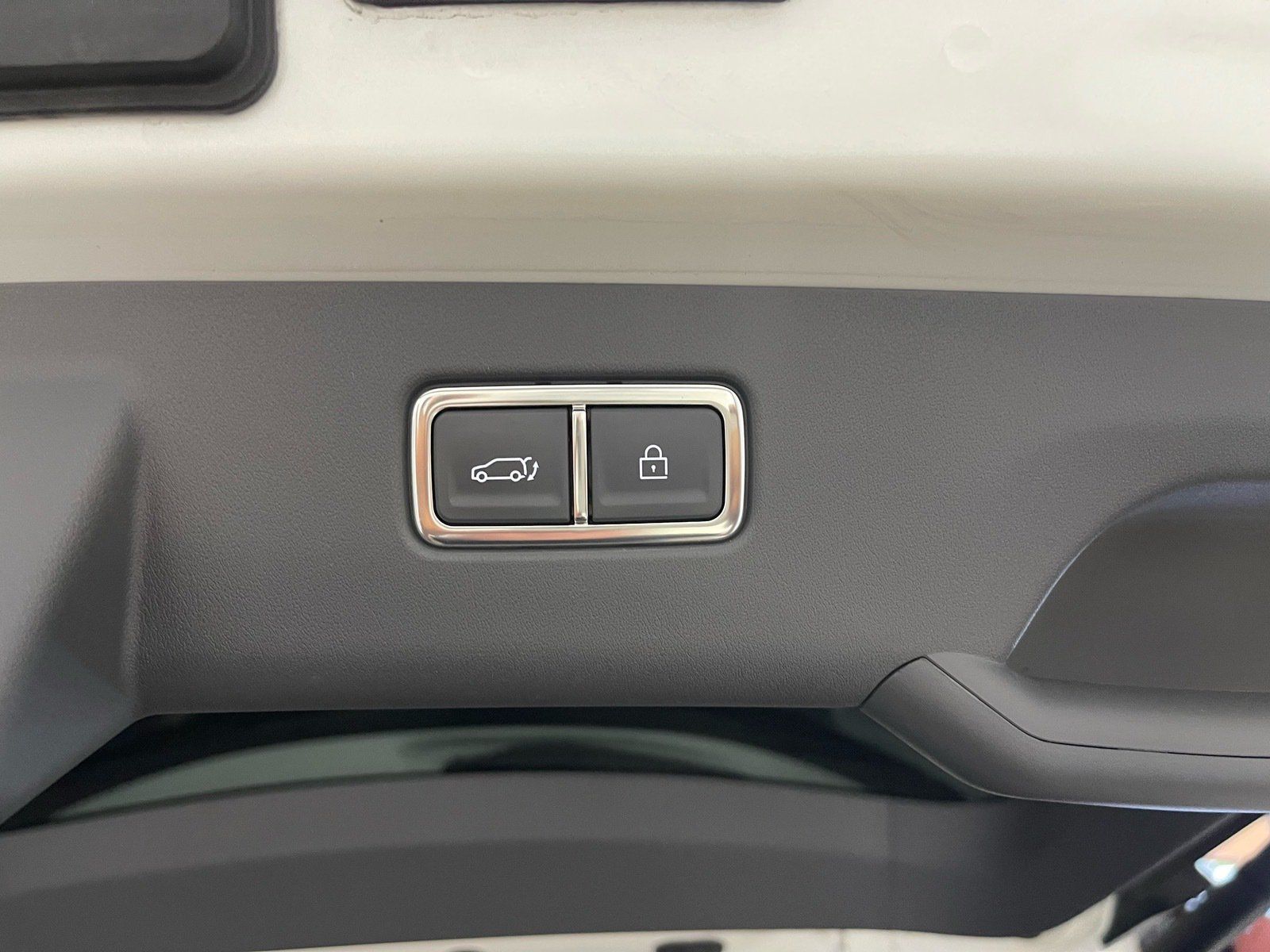 Used 2024 Kia EV9 Light RWD image 35