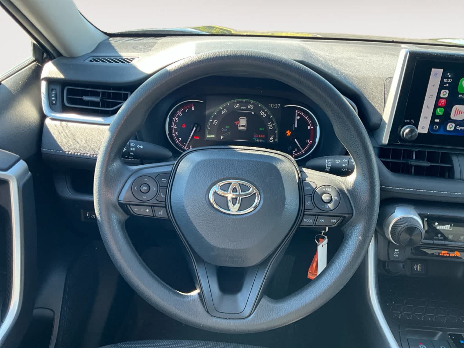 Used 2024 Toyota RAV4 LE AWD/4WD image 11