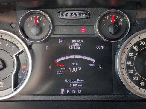Used 2017 RAM 1500 Laramie w/ Convenience Group AWD/4WD image 29