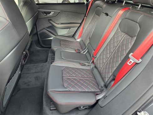 New 2026 Audi Q8 Prestige image 10