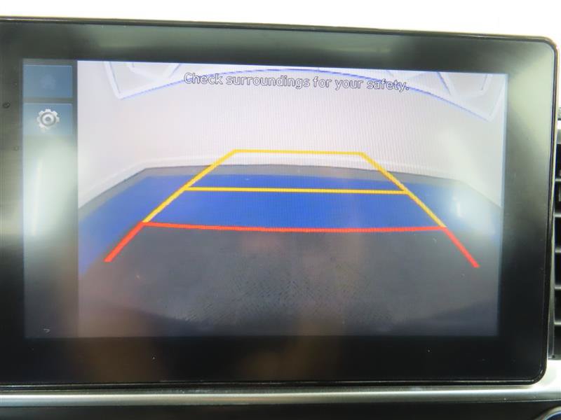 Used 2025 Hyundai Venue SEL FWD image 23