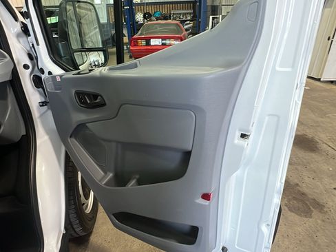 Used 2019 Ford Transit 350 148 Medium Roof RWD image 18