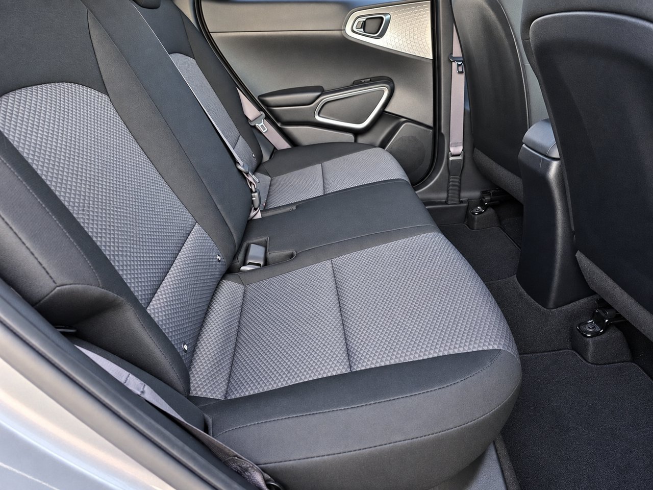 Used 2023 Kia Soul LX w/ LX Technology Package FWD image 28