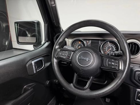 Used 2018 Jeep Wrangler Sport AWD/4WD image 18
