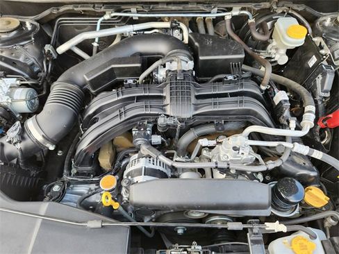 Certified 2021 Subaru Crosstrek 2.5i Limited w/ Moonroof Package 2 image 33