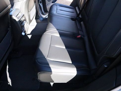 New 2025 Jeep Grand Cherokee Limited image 13