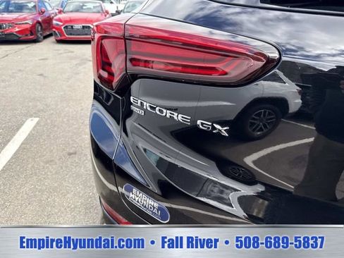 Used 2024 Buick Encore GX Sport Touring AWD/4WD image 5
