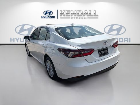Used 2023 Toyota Camry LE w/ Convenience Package image 4