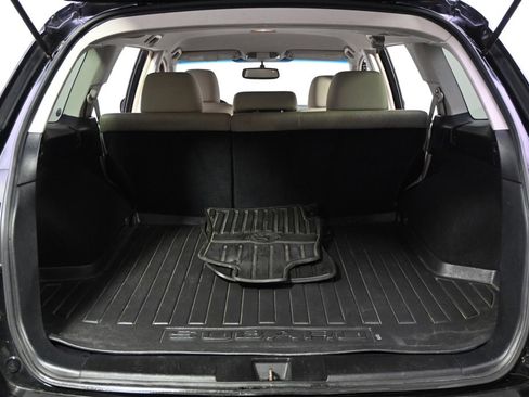 Used 2010 Subaru Outback 2.5i Premium image 19