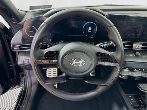 Certified 2025 Hyundai Elantra SEL FWD image 14