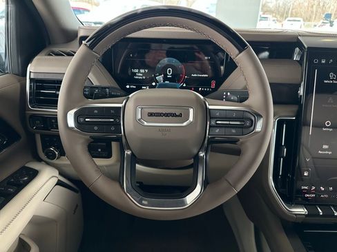 New 2026 GMC Yukon XL Denali w/ Denali Reserve Package image 19