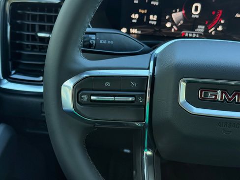 New 2026 GMC Canyon Elevation w/ Convenience Package image 15