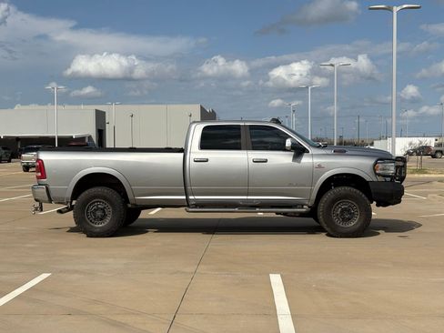 Used 2022 RAM 3500 Laramie image 8