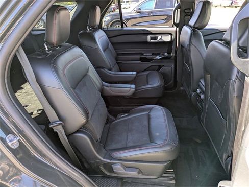 Used 2022 Ford Explorer ST-Line image 24