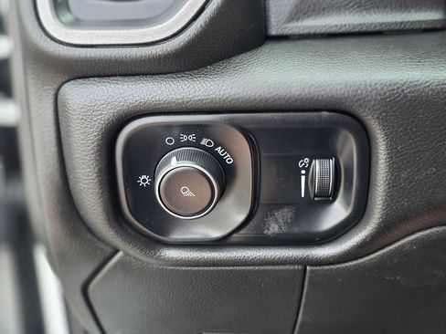 Used 2022 RAM 2500 Tradesman image 36