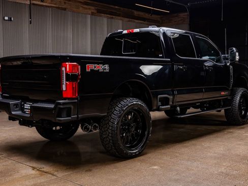 Used 2026 Ford F250 Platinum image 10